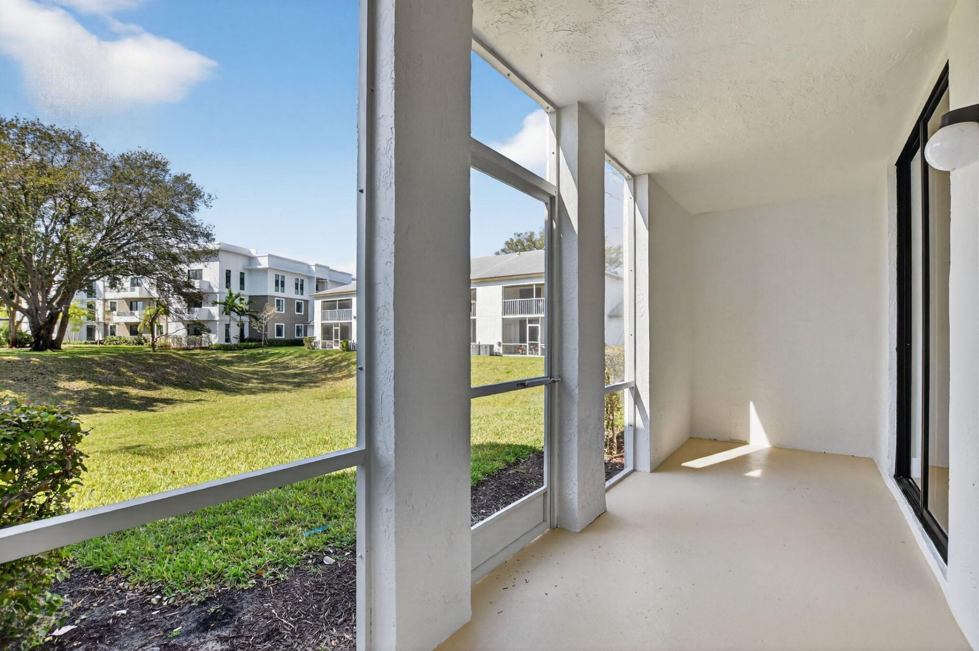 100 W Hidden Valley Boulevard, Unit 502, Boca Raton, FL 33487 Photo