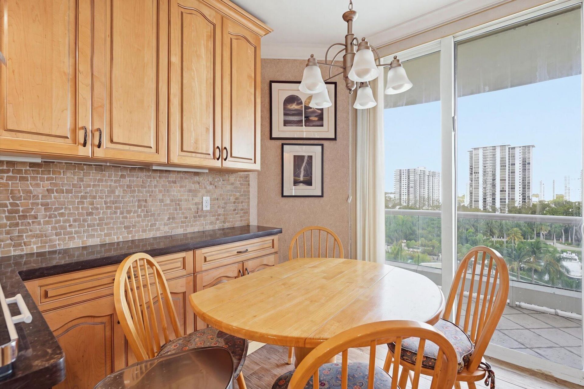 7000 W Island Boulevard, Unit 907, Aventura, FL 33160 Photo