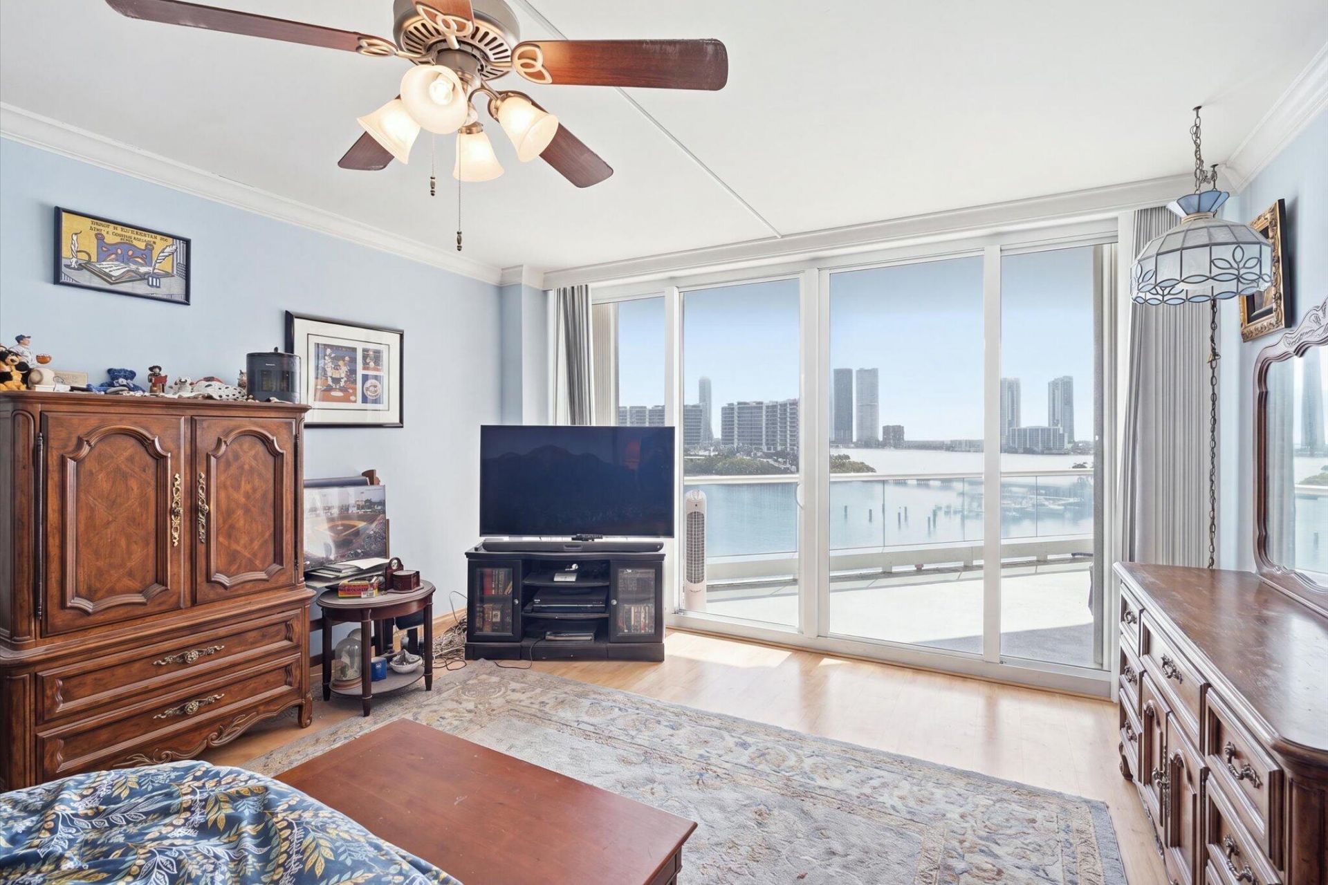 7000 W Island Boulevard, Unit 907, Aventura, FL 33160 Photo