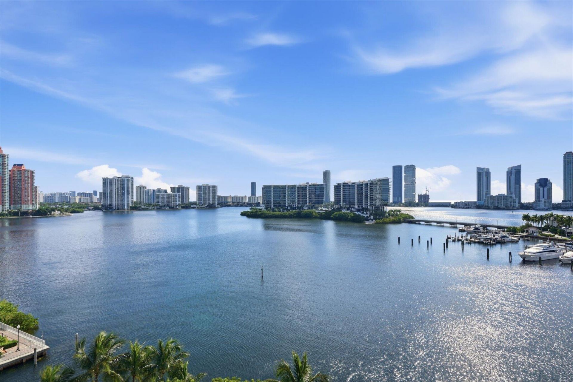 7000 W Island Boulevard, Unit 907, Aventura, FL 33160 Photo