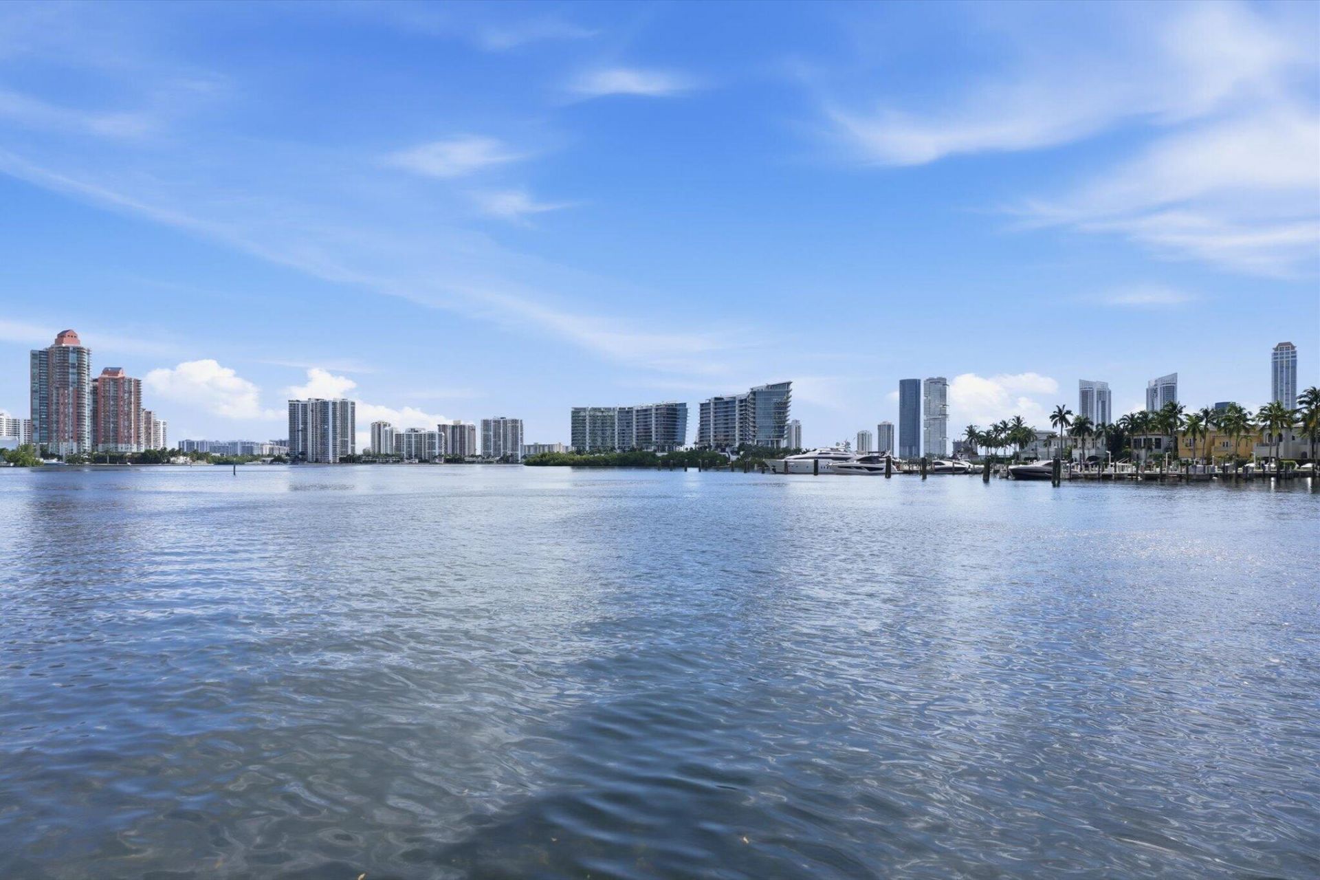 7000 W Island Boulevard, Unit 907, Aventura, FL 33160 Photo