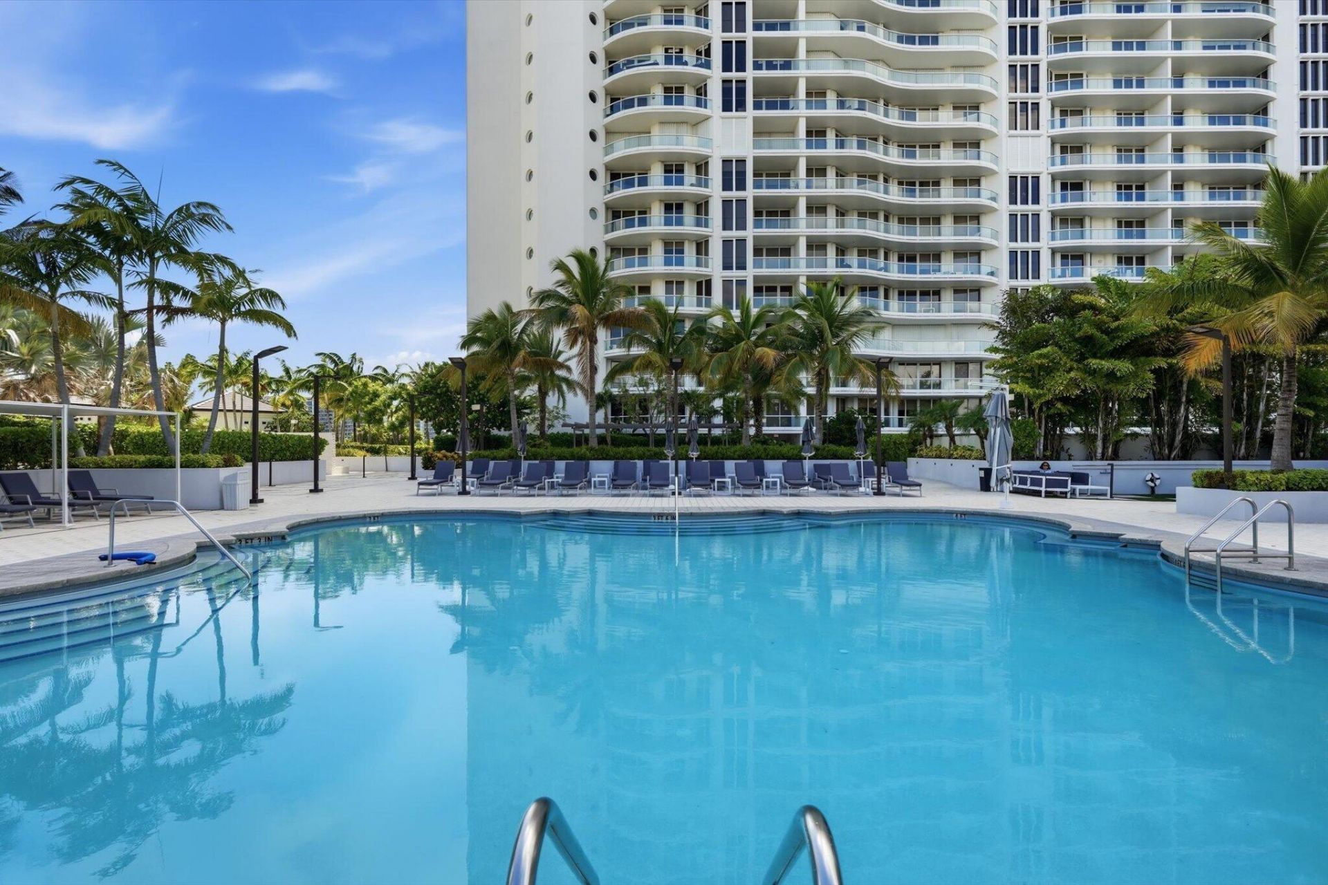 7000 W Island Boulevard, Unit 907, Aventura, FL 33160 Photo
