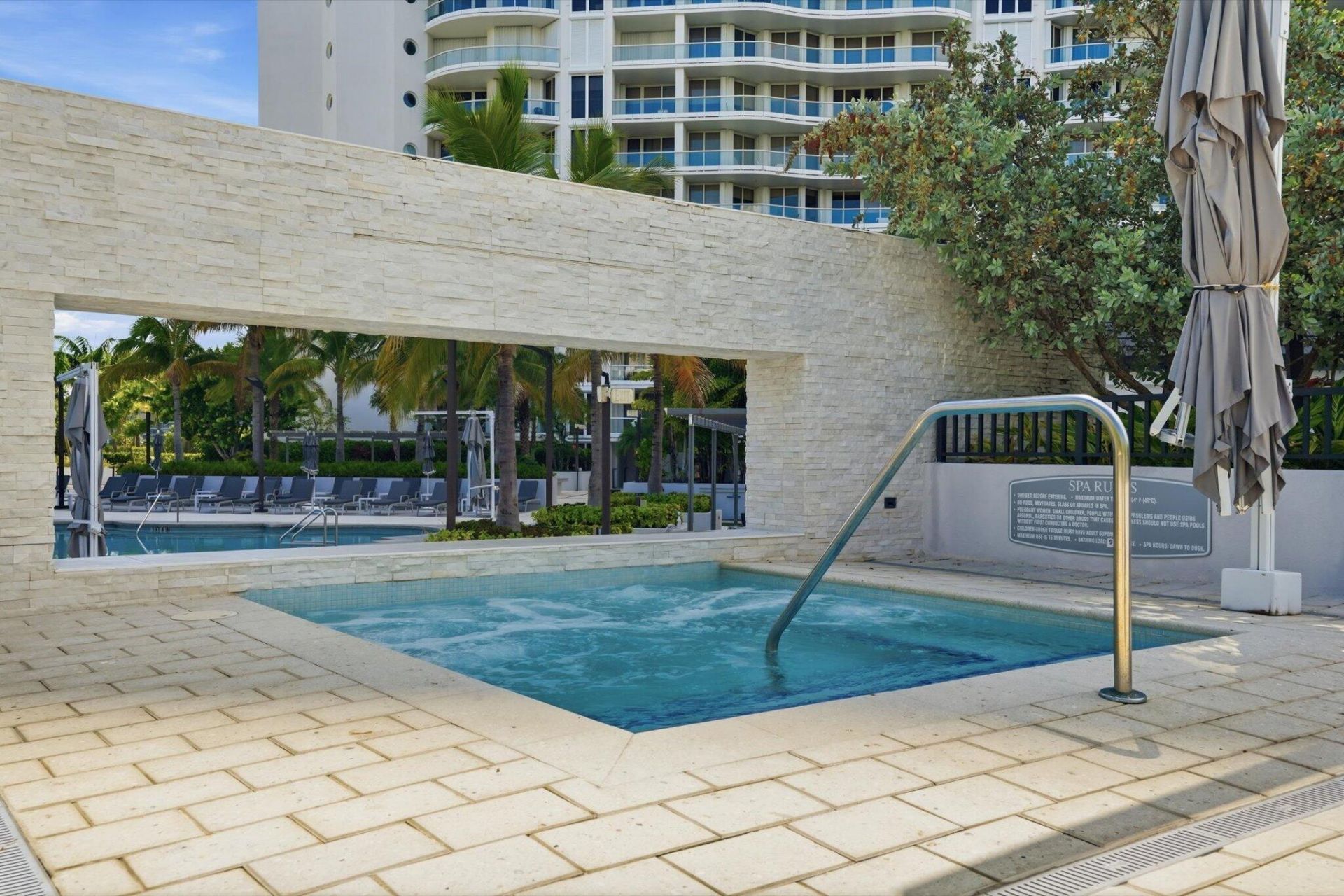 7000 W Island Boulevard, Unit 907, Aventura, FL 33160 Photo