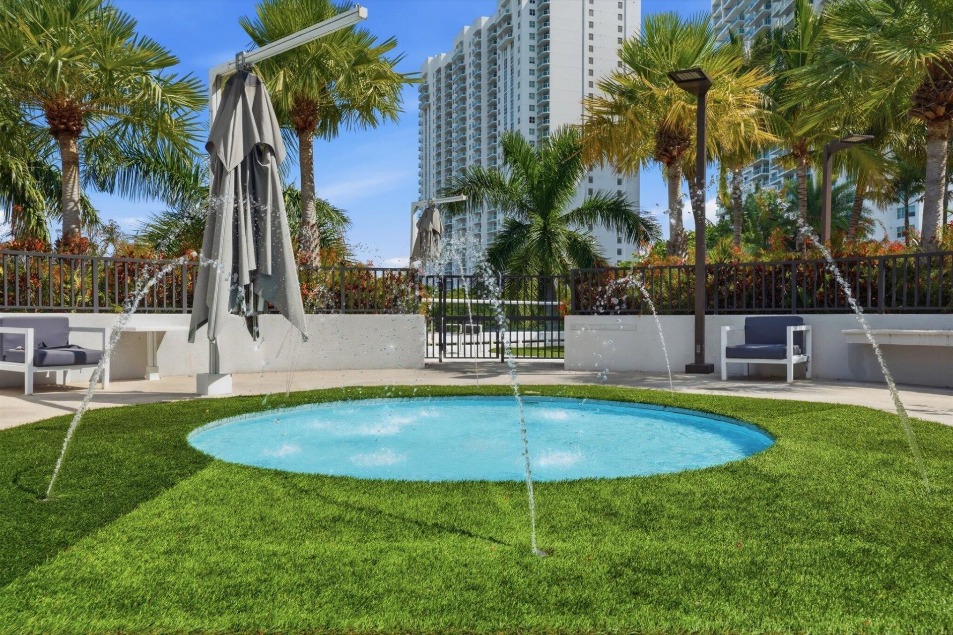 7000 W Island Boulevard, Unit 907, Aventura, FL 33160 Photo