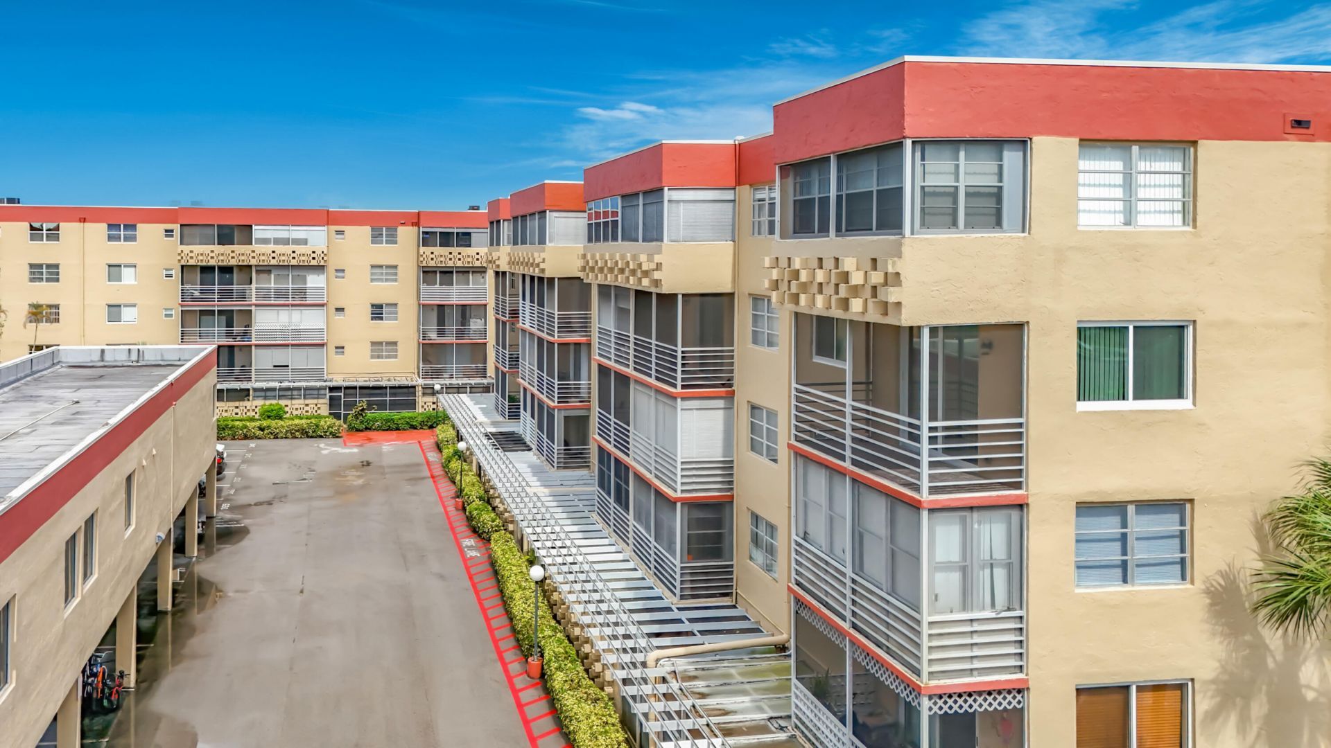 410 NW 68th Avenue, Unit 301, Plantation, FL 33317 Photo