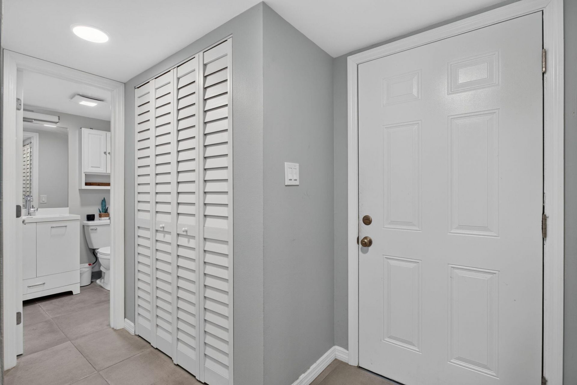 3301 NW 47th Terrace, Unit 308, Lauderdale Lakes, FL 33319 Photo