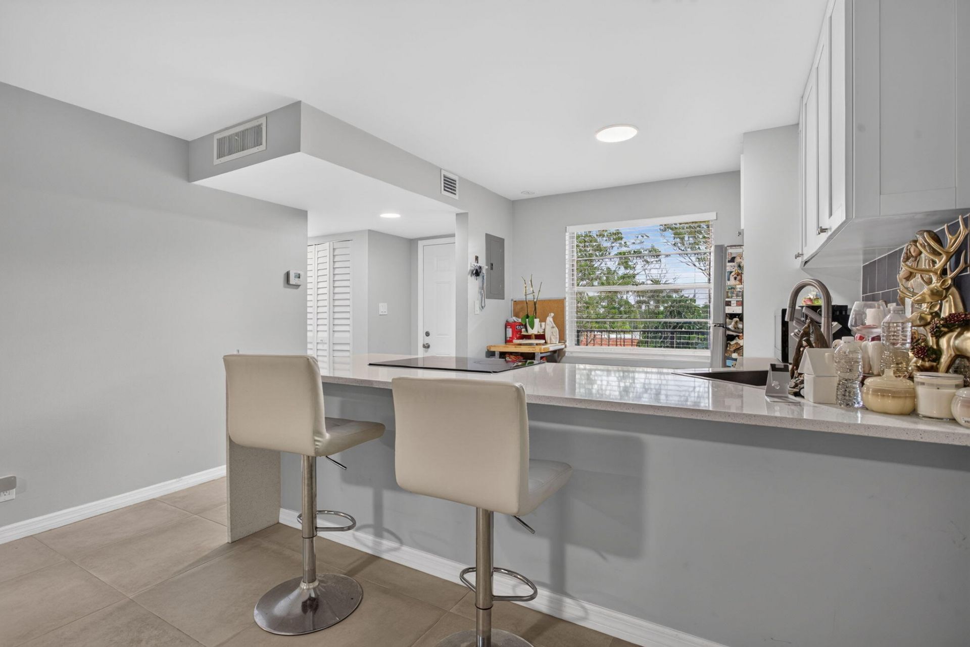 3301 NW 47th Terrace, Unit 308, Lauderdale Lakes, FL 33319 Photo