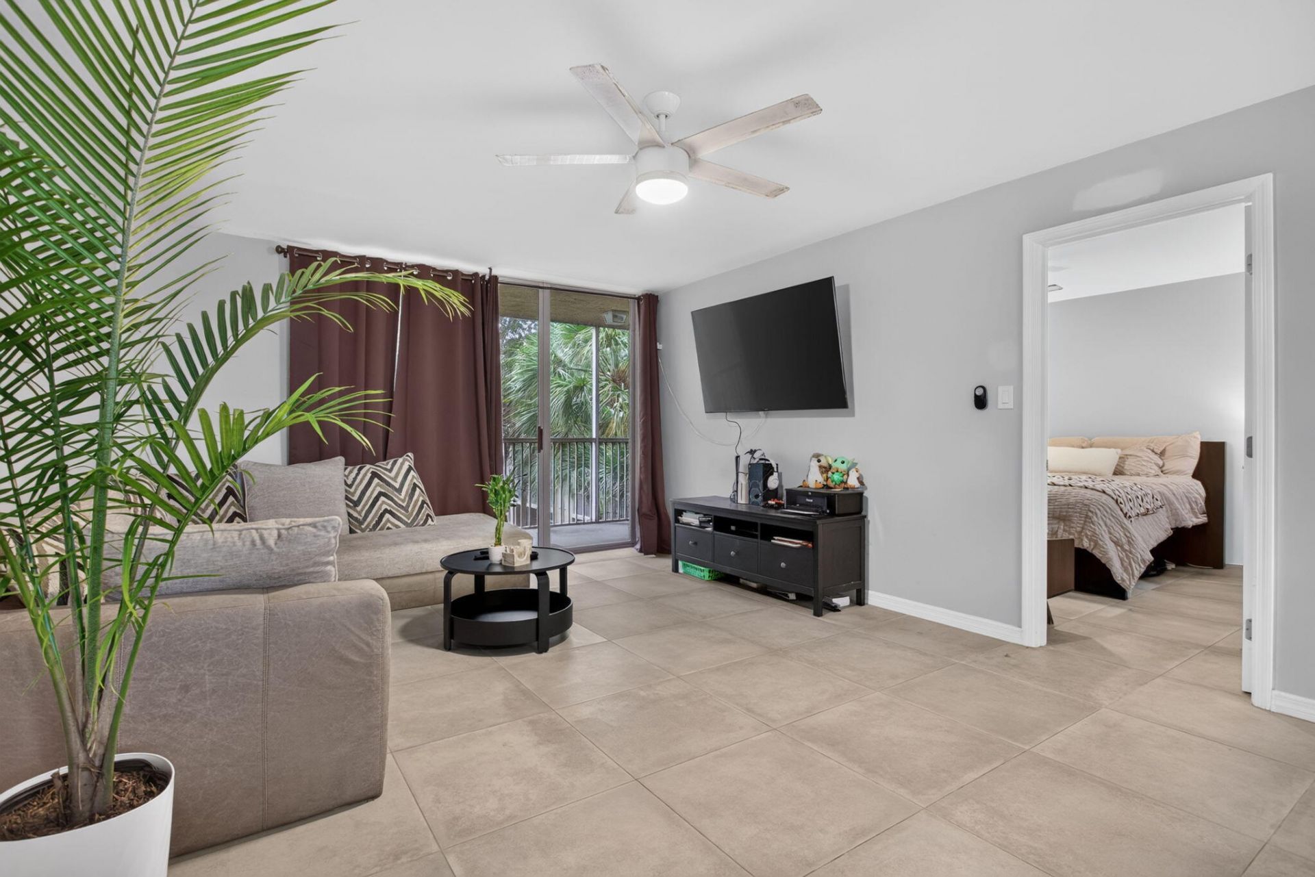 3301 NW 47th Terrace, Unit 308, Lauderdale Lakes, FL 33319 Photo