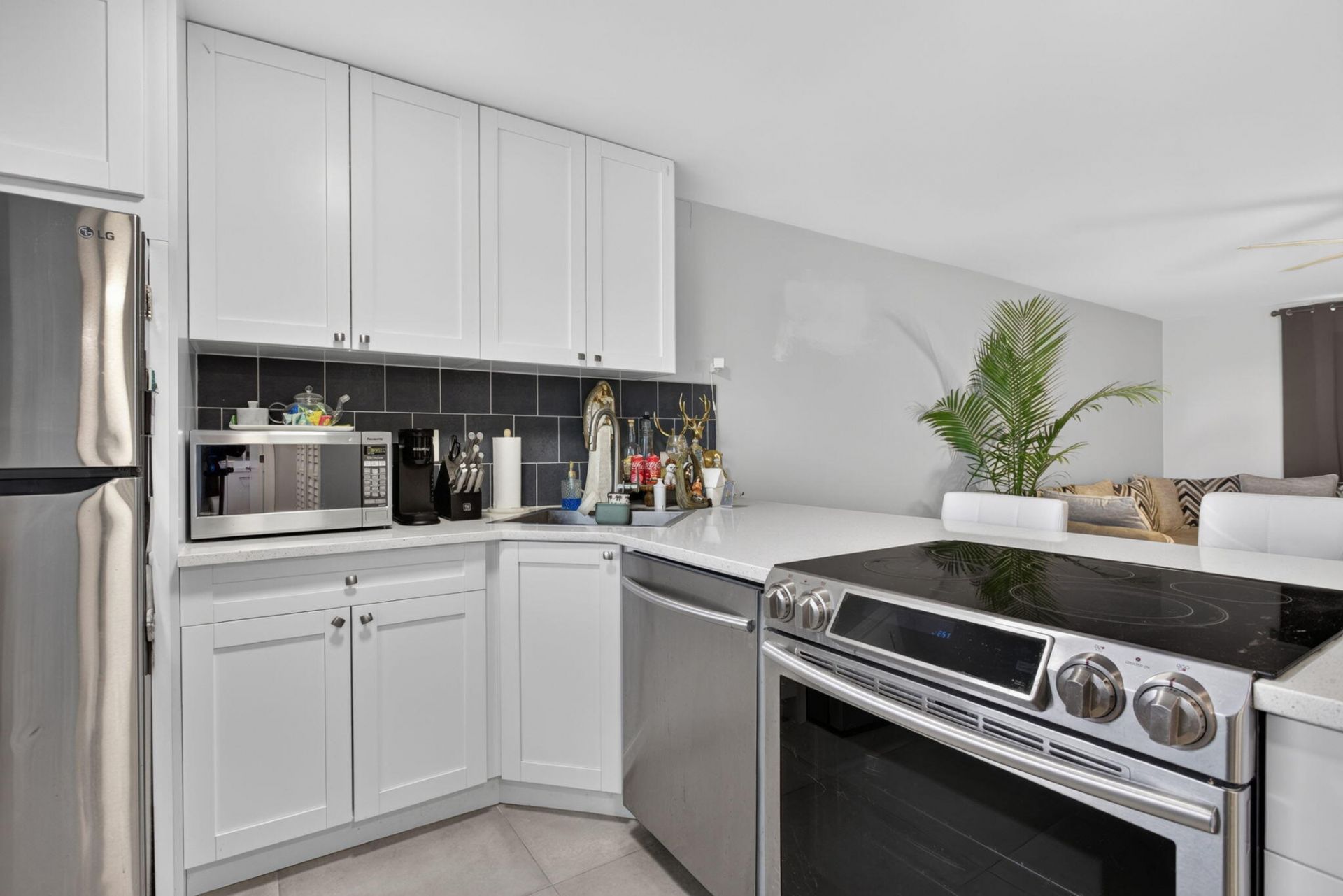 3301 NW 47th Terrace, Unit 308, Lauderdale Lakes, FL 33319 Photo