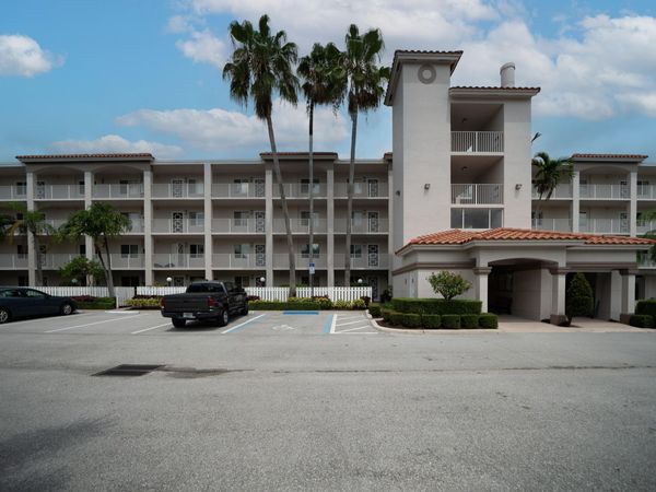6149 Pointe Regal Circle, Unit 403, Delray Beach, FL 33484