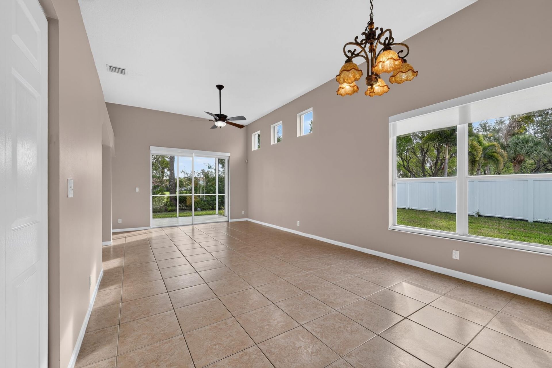 8481 VÃ­a D Oro, Boca Raton, FL 33433 Photo