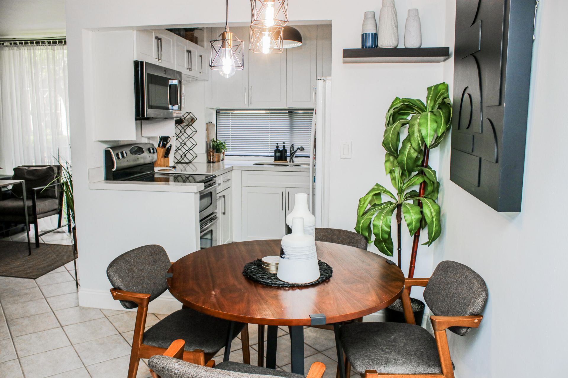 17011 N Bay Road, Unit 104, Sunny Isles Beach, FL 33160 Photo