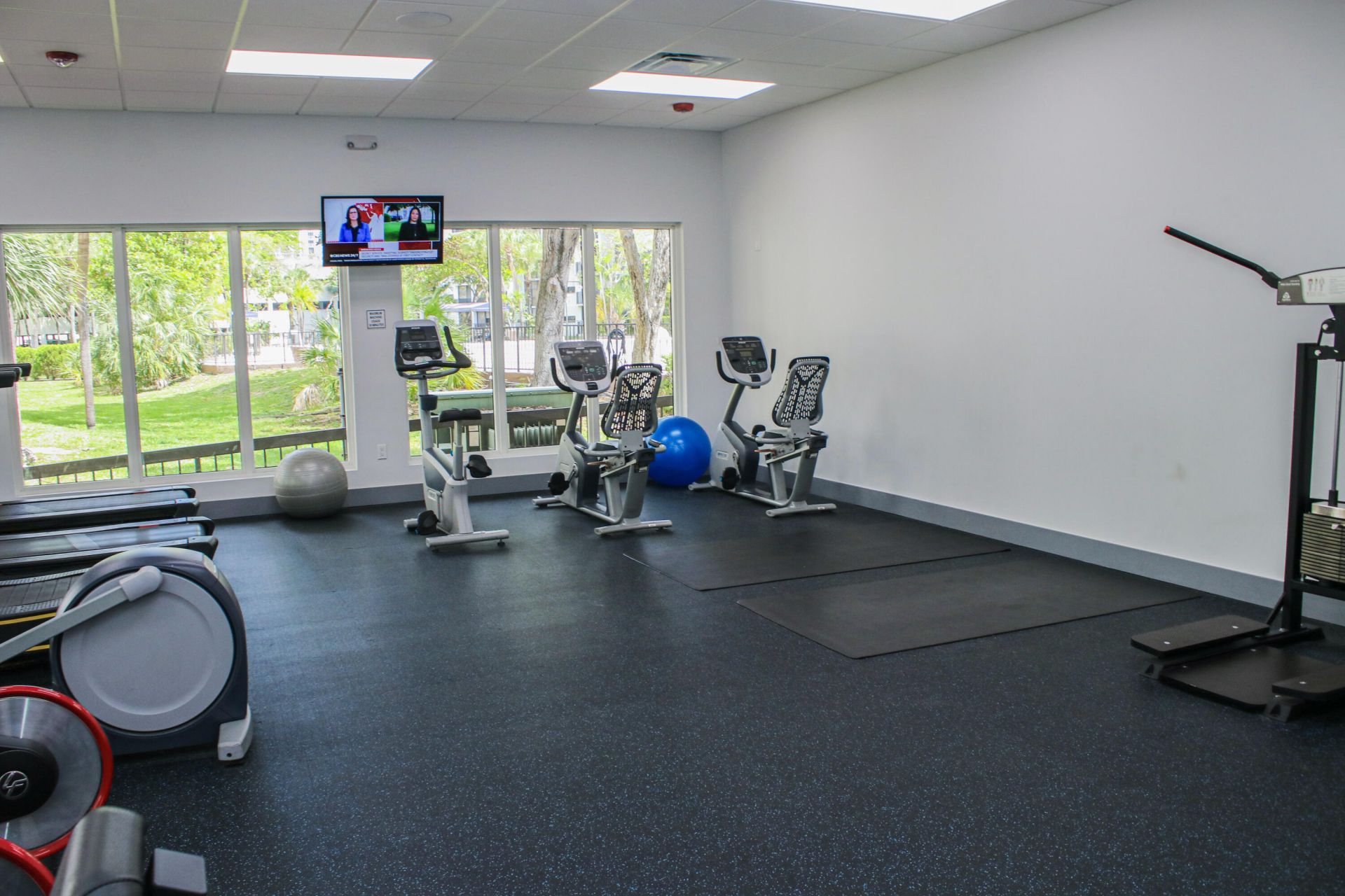 17011 N Bay Road, Unit 104, Sunny Isles Beach, FL 33160 Photo