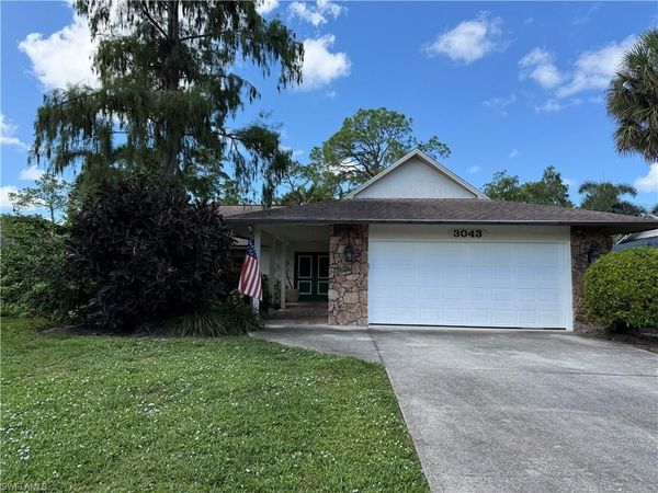 3043 Round Table CT , NAPLES, FL 34112