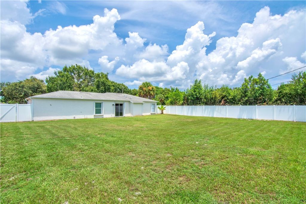 1335 23rd Street Sw, Vero Beach, FL 32962 Photo