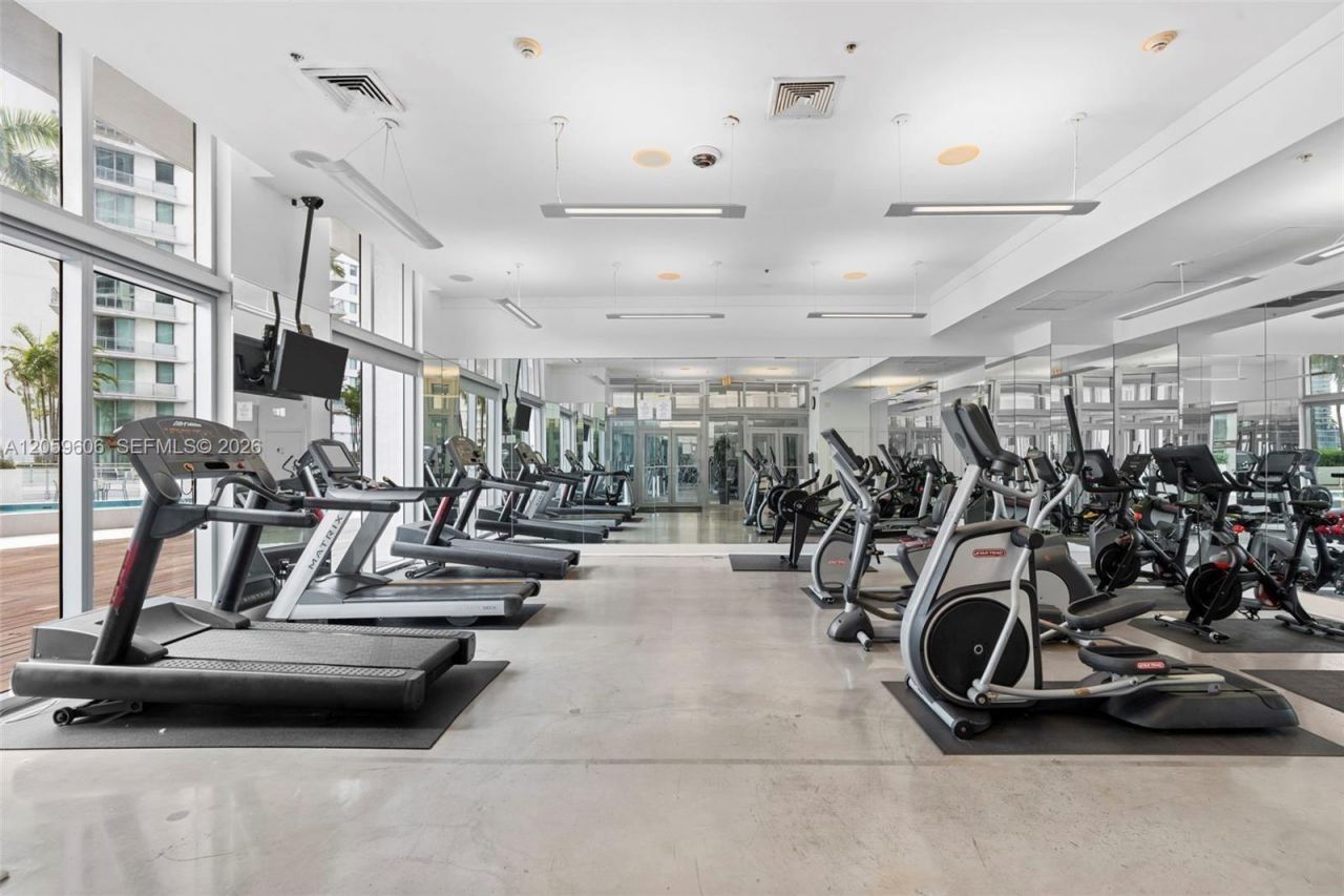 90 SW 3rd St , Unit 3212, Miami, FL 33130 Photo