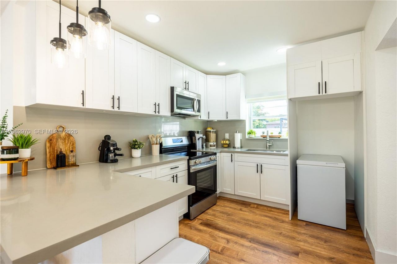 10050 SW 171st St, Unit 10050, Miami, FL 33157 Photo