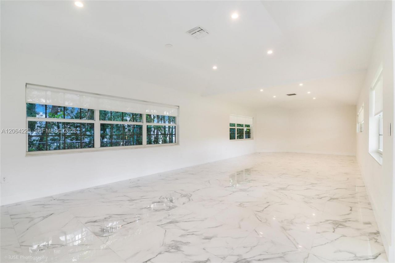 52 Camden Dr, Bal Harbour, FL 33154 Photo