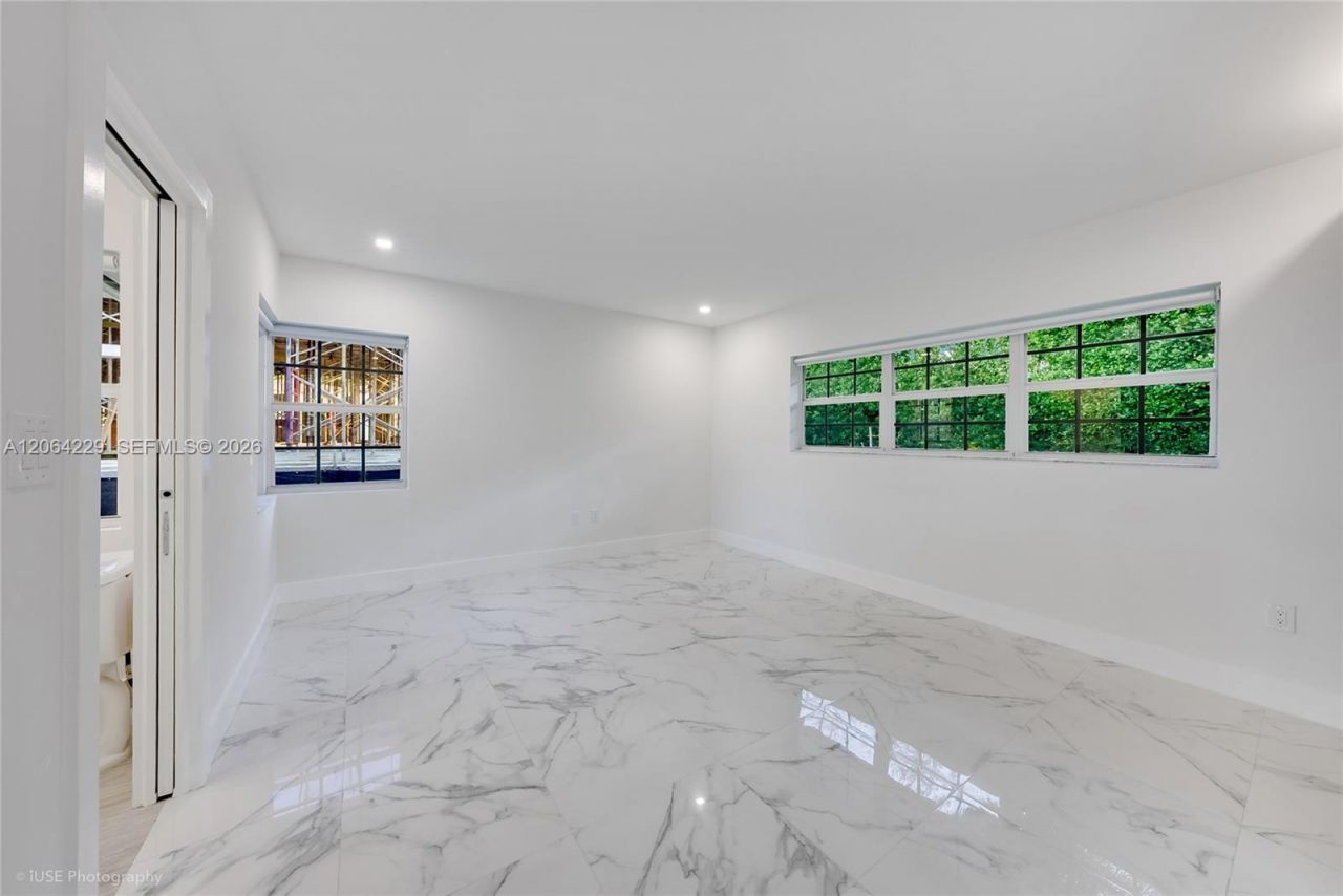 52 Camden Dr, Bal Harbour, FL 33154 Photo