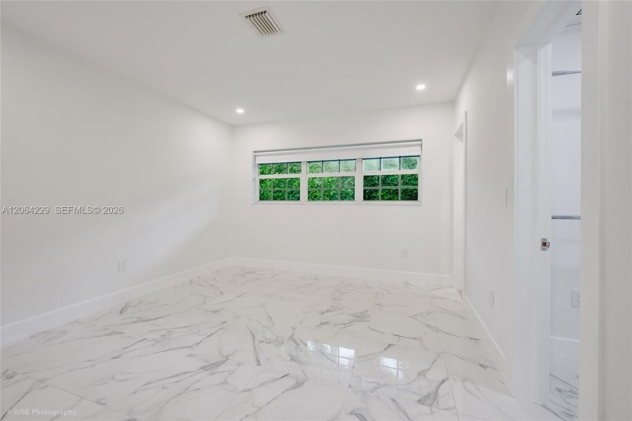 52 Camden Dr, Bal Harbour, FL 33154 Photo