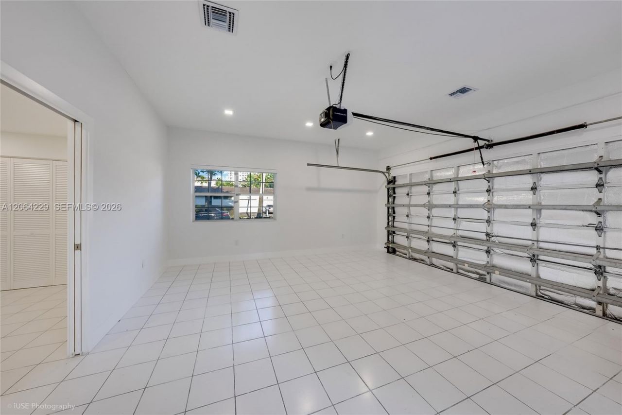 52 Camden Dr, Bal Harbour, FL 33154 Photo