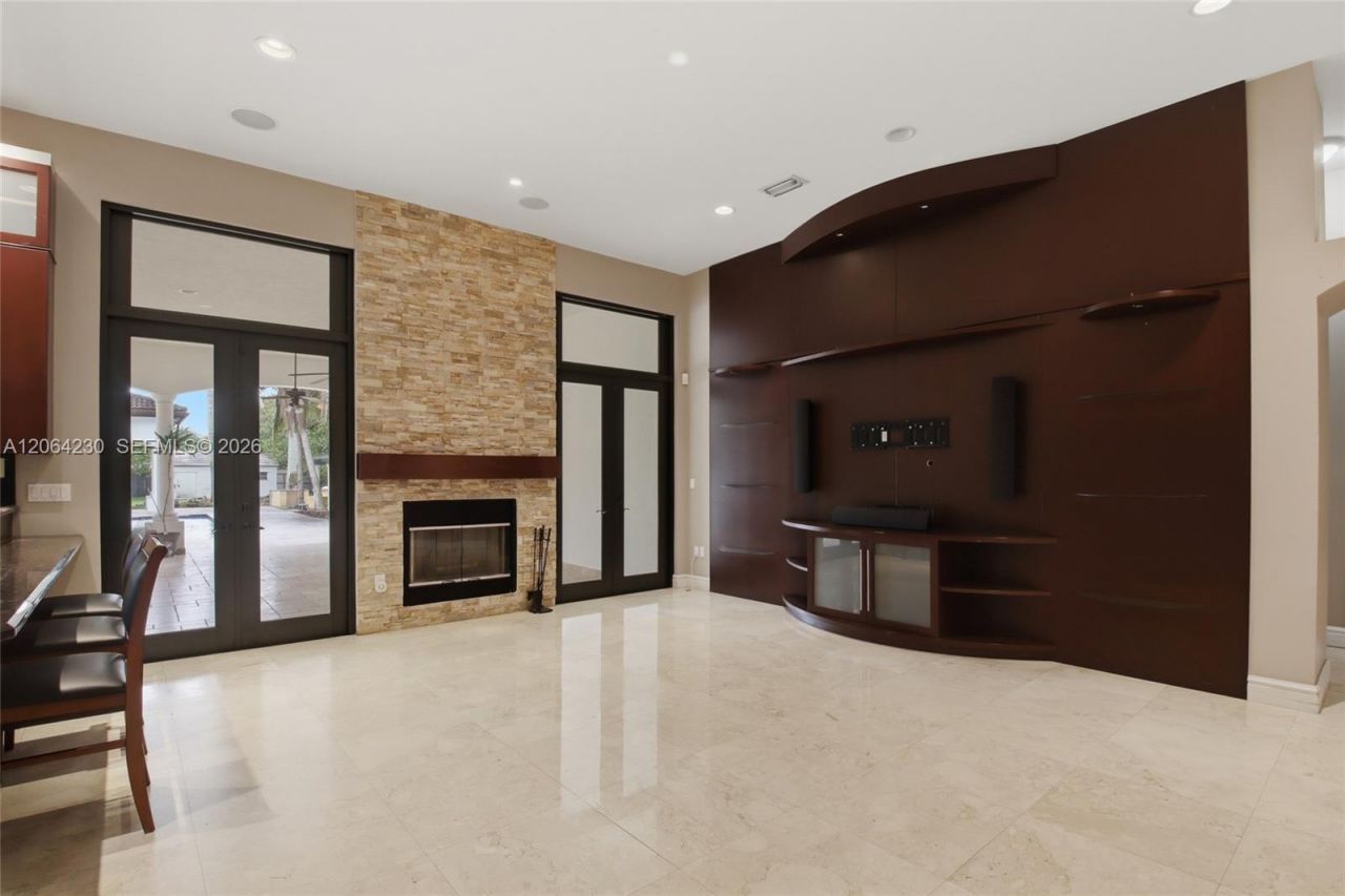 6200 SW 97th Ave, Miami, FL 33173 Photo