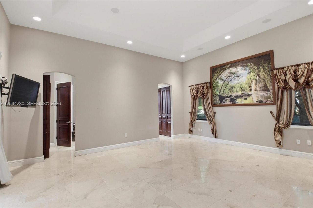 6200 SW 97th Ave, Miami, FL 33173 Photo