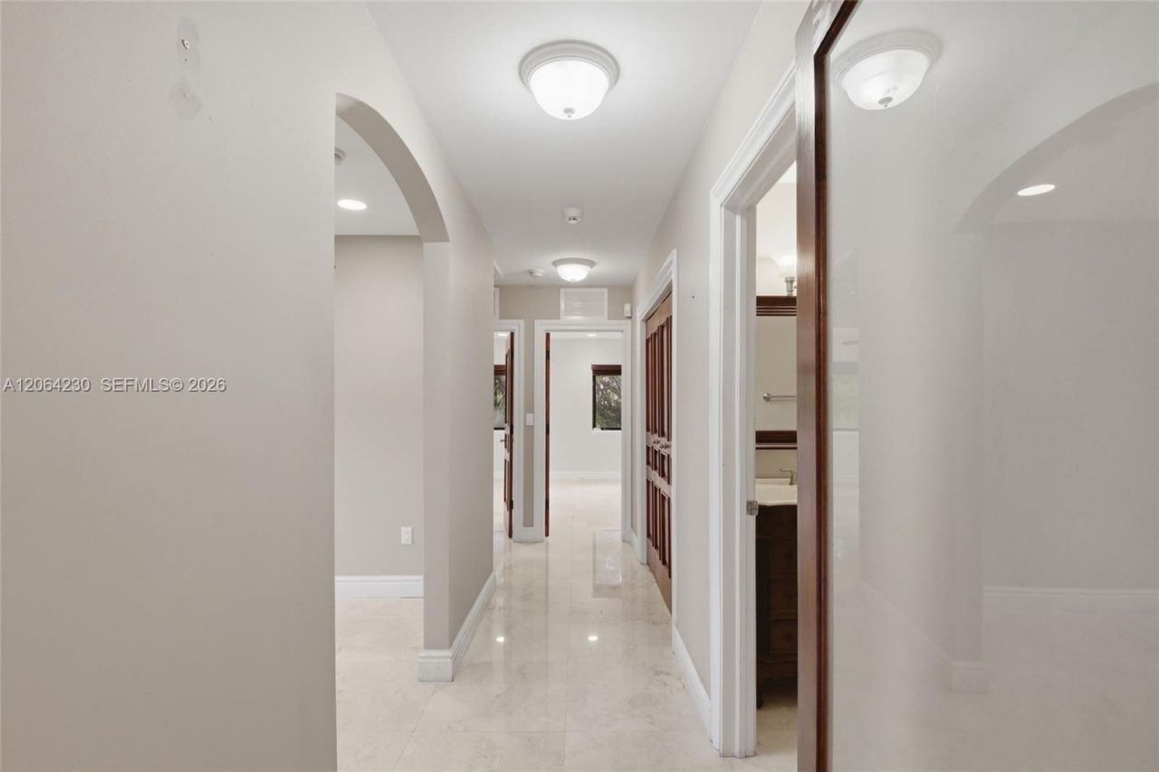 6200 SW 97th Ave, Miami, FL 33173 Photo