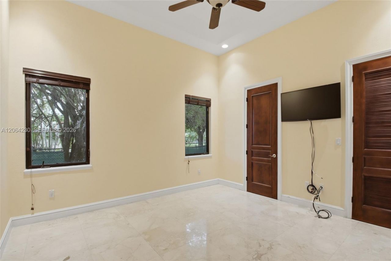 6200 SW 97th Ave, Miami, FL 33173 Photo