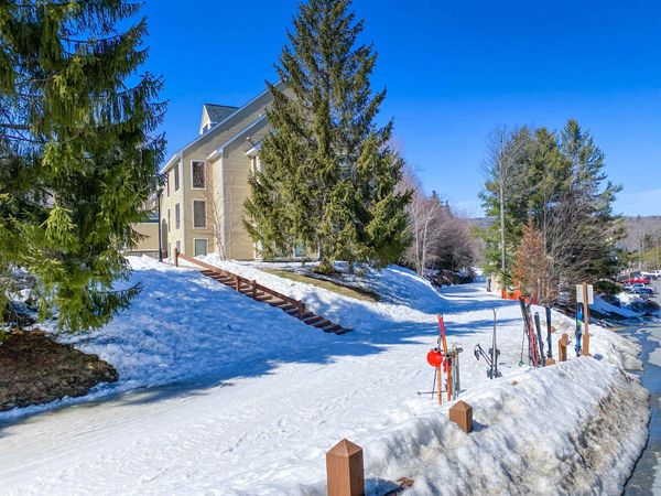 8C Trailside Village Way, Unit I13, Dover, VT 05356