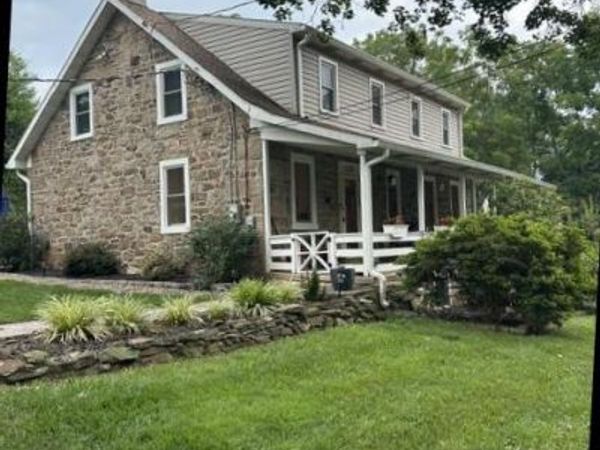 450 KOHLER SCHOOL ROAD , NEW OXFORD, PA 17350