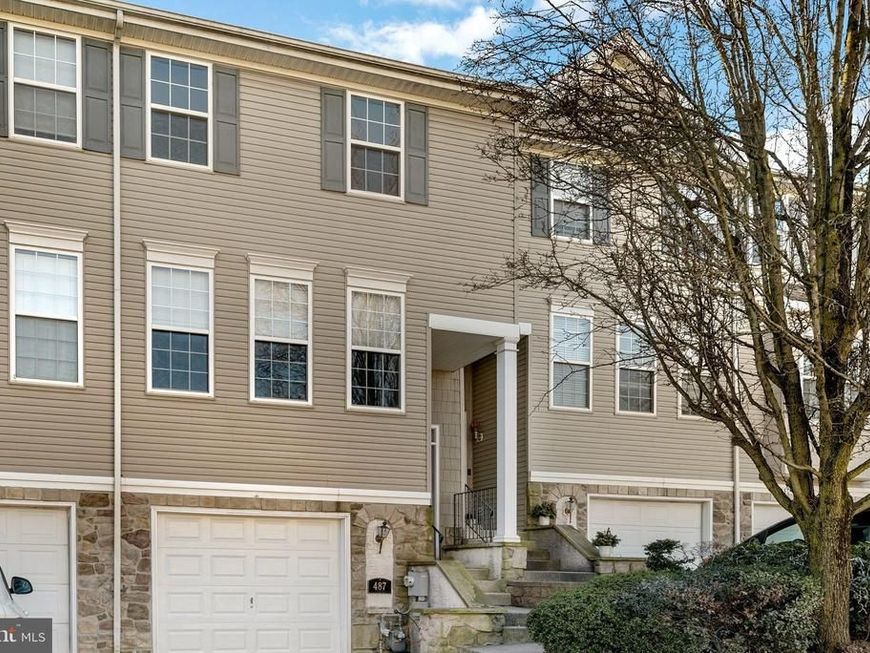 487 Fort Hill Circle , Fort Washington, PA 19034 Main Photo