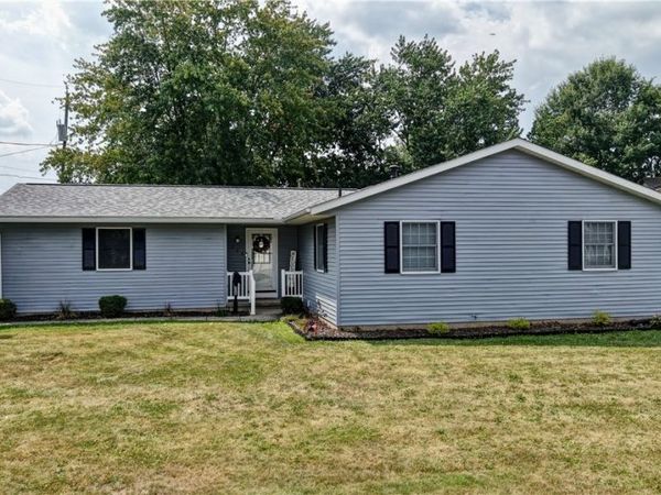 328 10th Street NW, New Philadelphia, OH 44663
