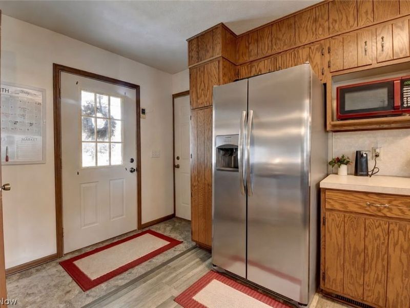 328 10th Street NW, New Philadelphia, OH 44663 Photo 7