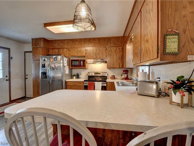 328 10th Street NW, New Philadelphia, OH 44663 Photo 9