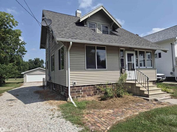 721 NW 3Rd Street, Eagle Grove, IA 50533