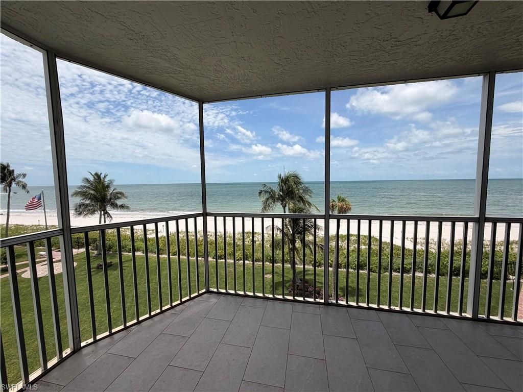 10701 Gulf Shore Dr, Unit 401, Naples, FL 34108 Photo