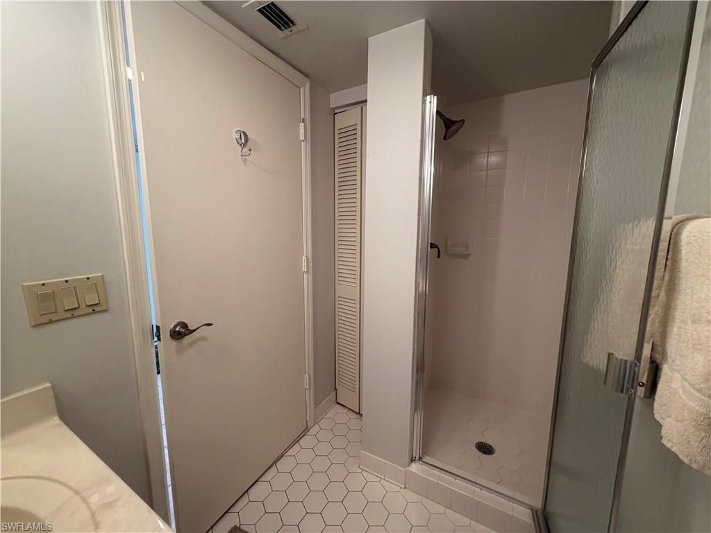 10701 Gulf Shore Dr, Unit 401, Naples, FL 34108 Photo