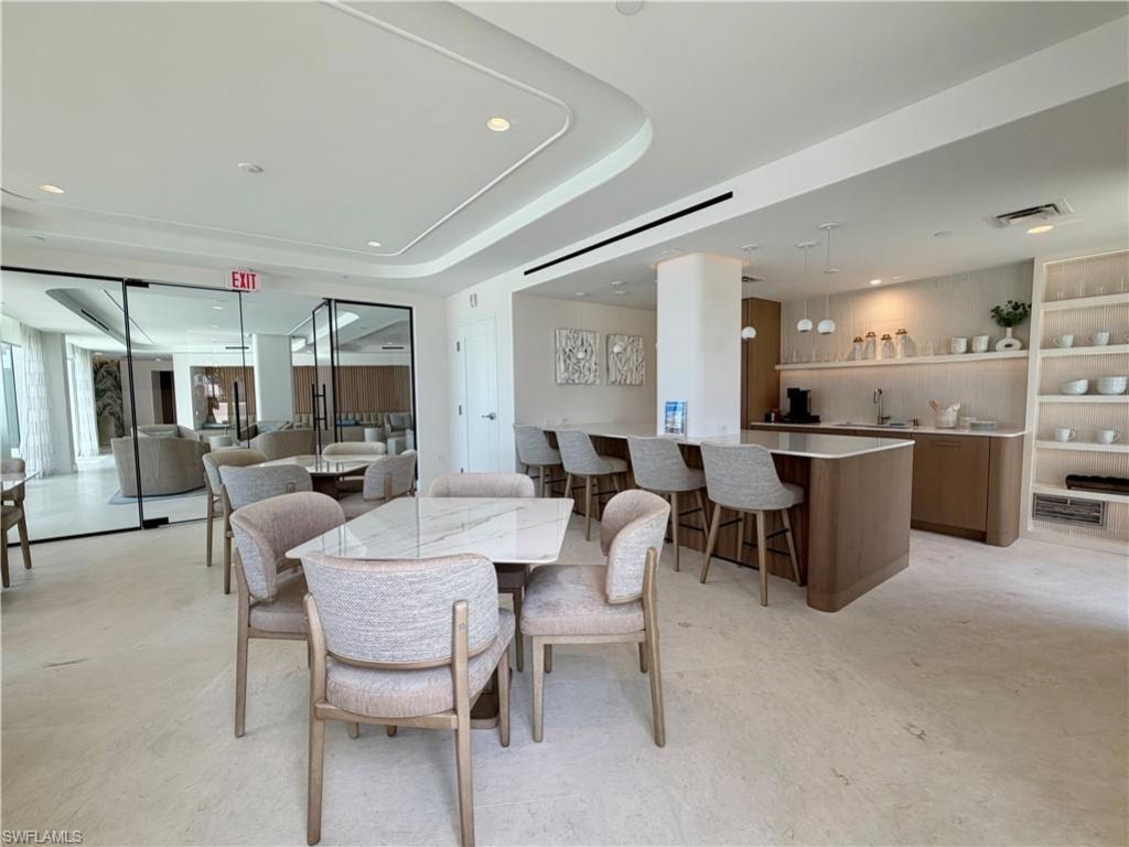 10701 Gulf Shore Dr, Unit 401, Naples, FL 34108 Photo
