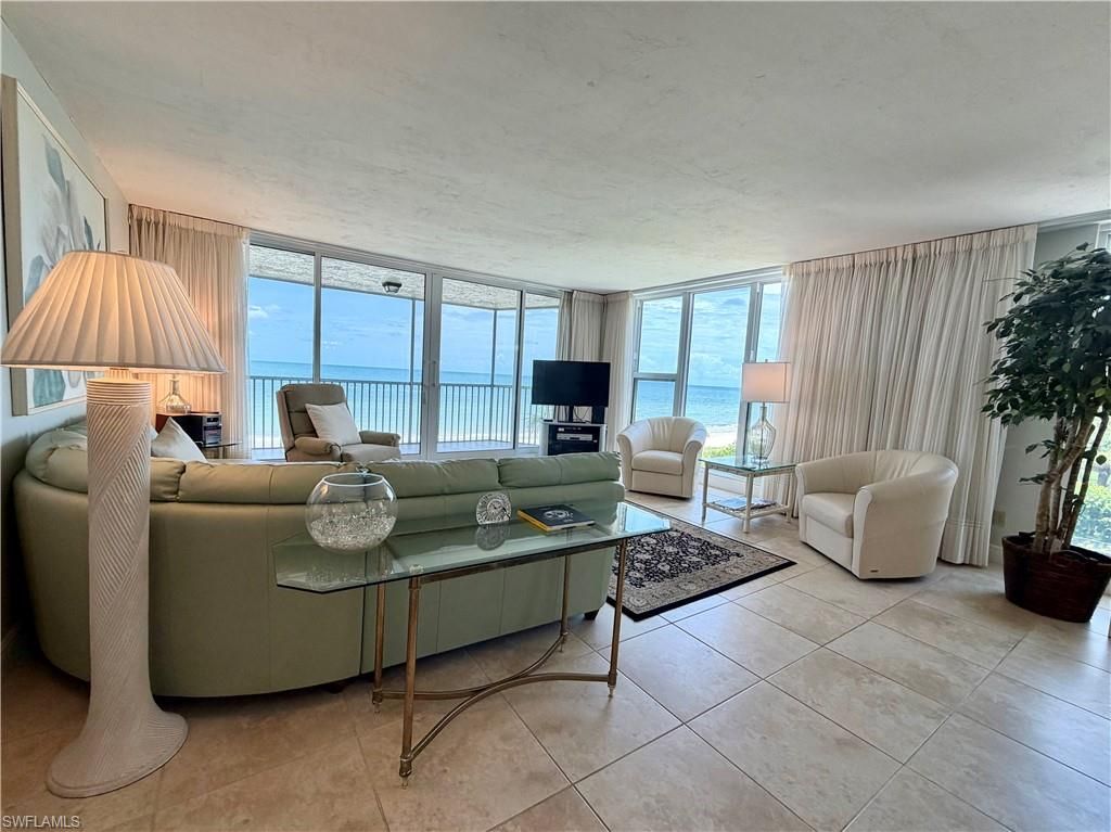 10701 Gulf Shore Dr, Unit 401, Naples, FL 34108 Photo