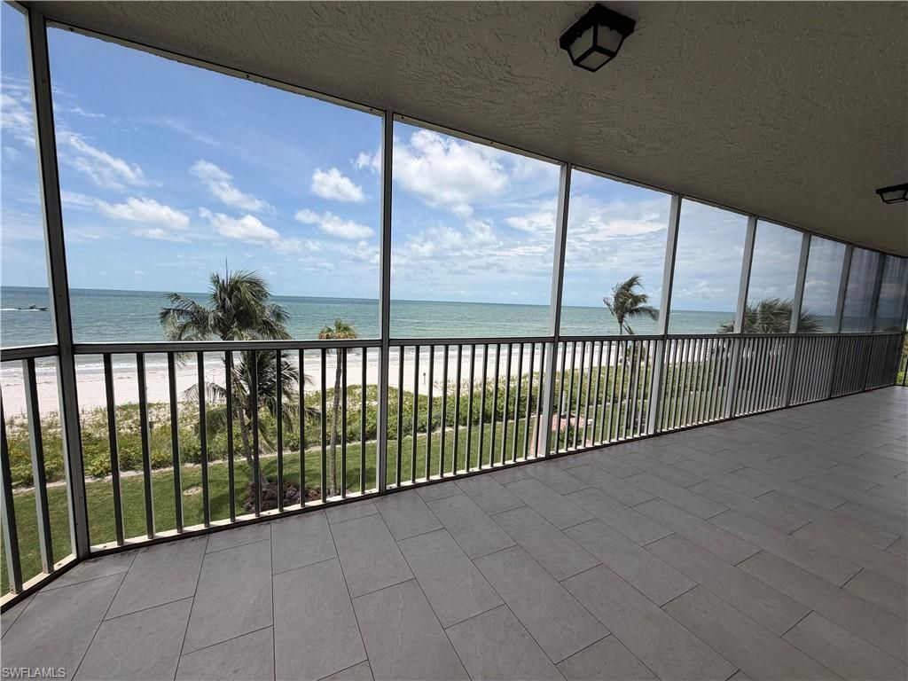 10701 Gulf Shore Dr, Unit 401, Naples, FL 34108 Photo
