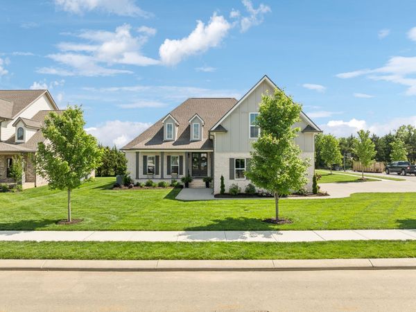 1009 Stone Creek Ln , Lebanon, TN 37087