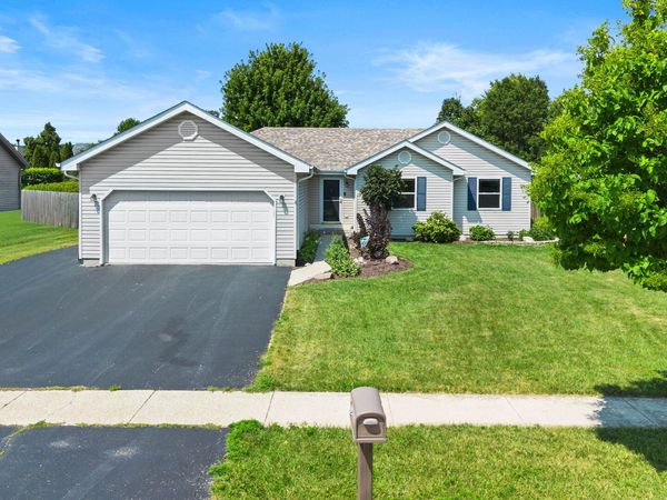 911 COTTONWOOD Drive, Elwood, IL 60421