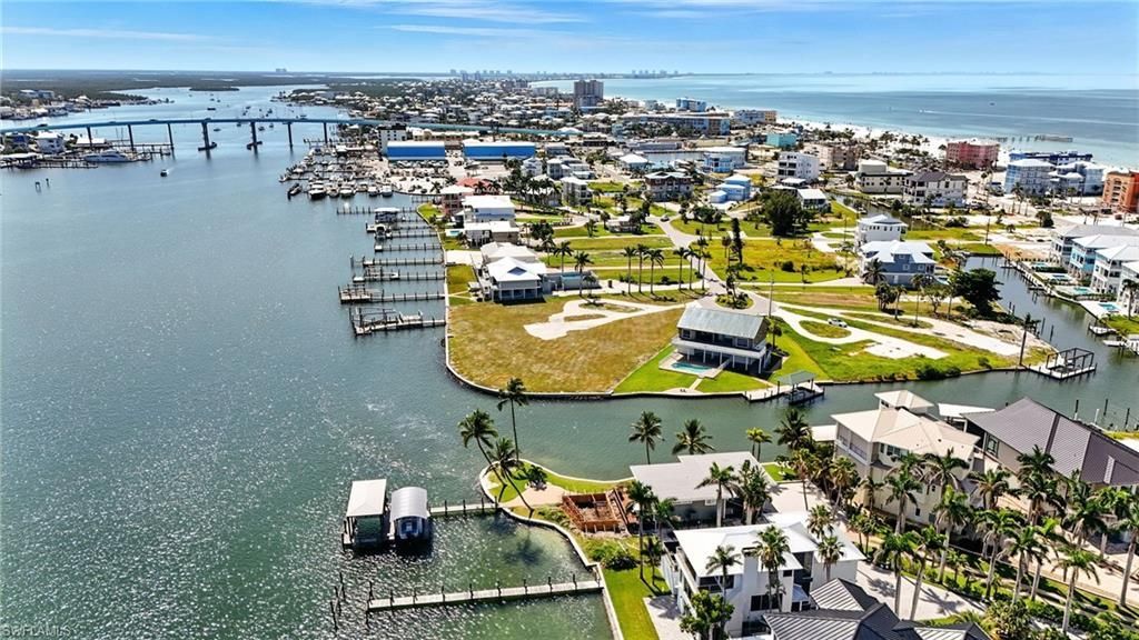 645 Matanzas Ct, Fort Myers Beach, FL 33931 Photo