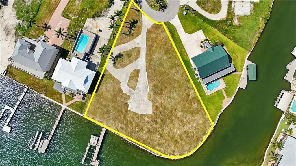 645 Matanzas Ct, Fort Myers Beach, FL 33931 Photo