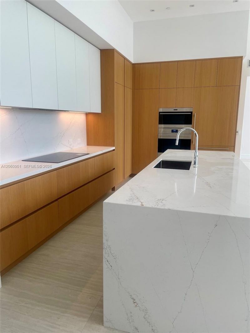 2311 SE 17th St , Unit 203, Fort Lauderdale, FL 33316 Photo