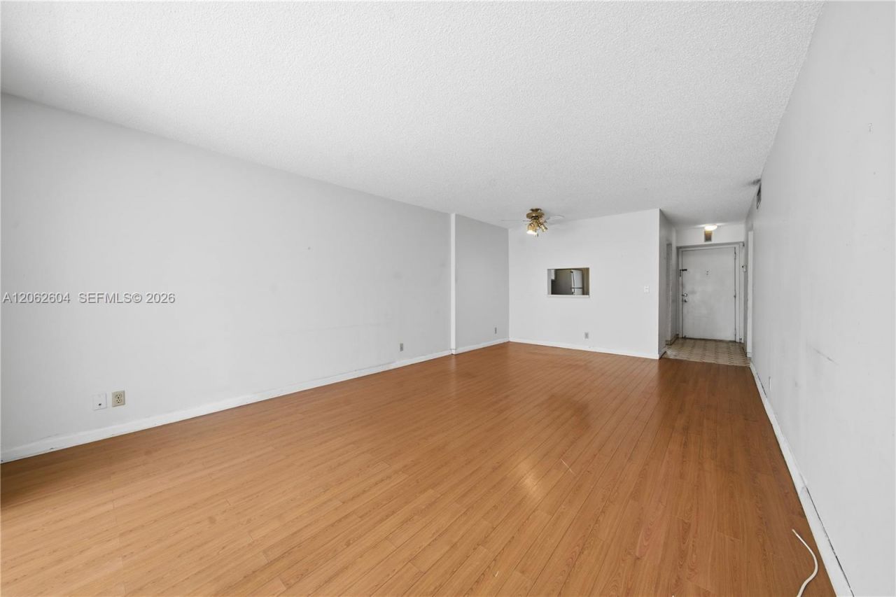 206 SE 10th St , Unit 203, Dania Beach, FL 33004 Photo