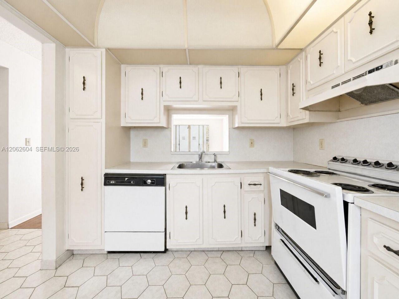 206 SE 10th St , Unit 203, Dania Beach, FL 33004 Photo