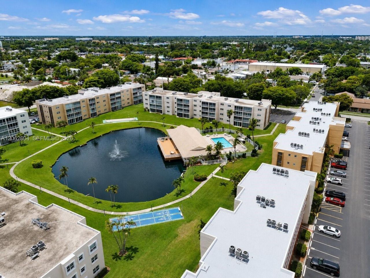 206 SE 10th St , Unit 203, Dania Beach, FL 33004 Photo