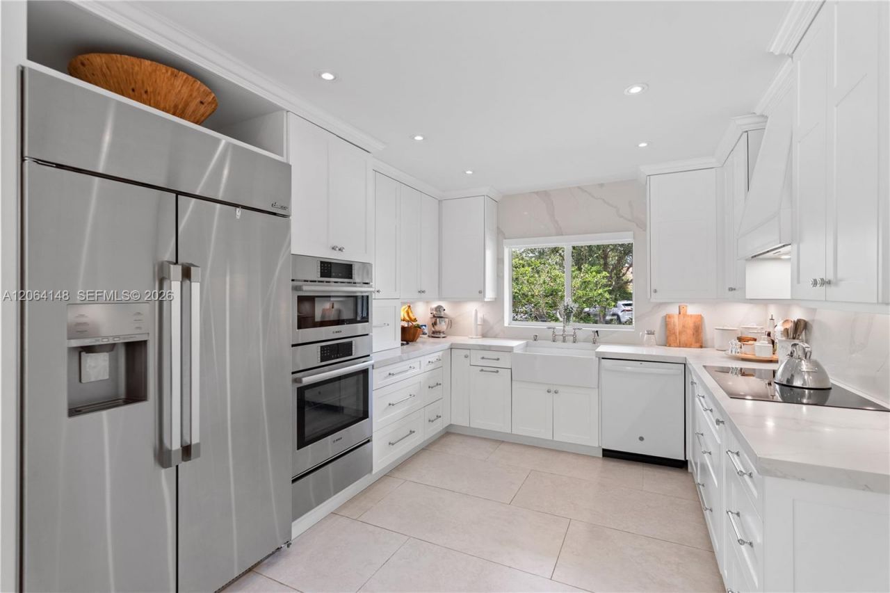 735 Benevento Ave, Coral Gables, FL 33146 Photo